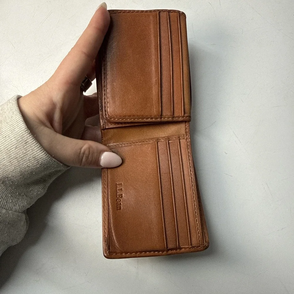 Vintage L.L. Bean Bi Fold Wallet Brown Men's Rare Genuine Leather Classic